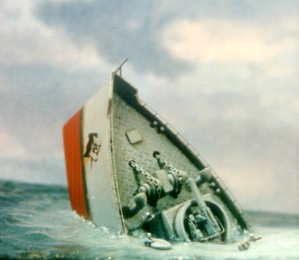 Sinking01[1].jpg (27953 bytes)